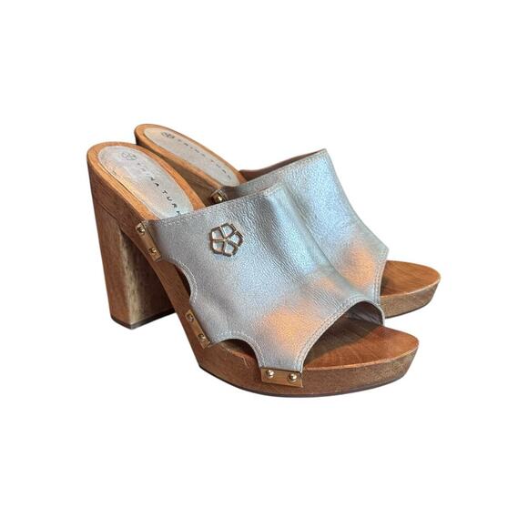 Trina Turk 8.5 Wood Sole metallic leather heeled mule - Picture 2 of 11